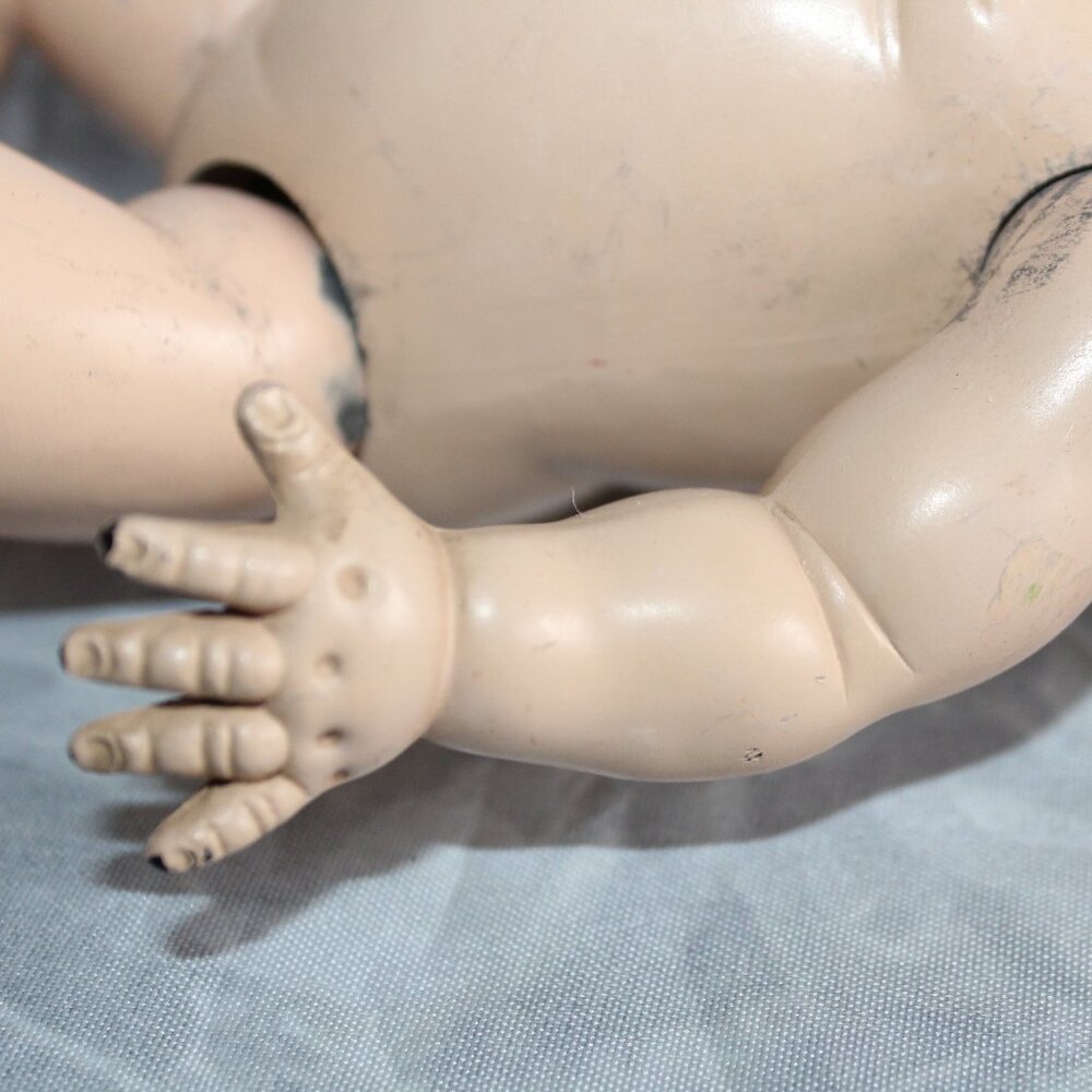 Vintage Composite Jointed Side Glancing Open Mouth 10.5" Baby Doll - Picture 6 of 15